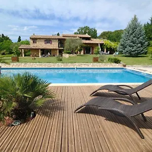 Mas Au Coeur De La Provence & Spa Bed & Breakfast